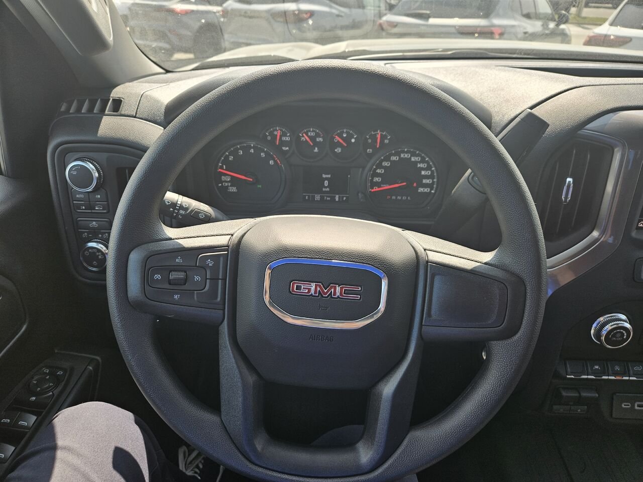 2026 GMC Sierra 1500 Pro cabine multiplace 4RM 157 po Onyx Black Thetford Mines - photo #9