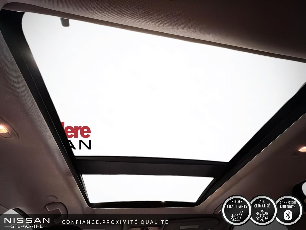 Nissan Rogue SV TI avec ensemble toit ouvrant 2023 Blanc Saint-Jérôme - photo #12