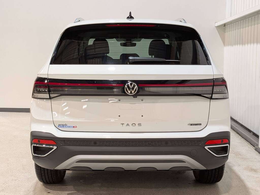 2026 Volkswagen Taos Comfortline 4MOTION White Val-David - photo #8