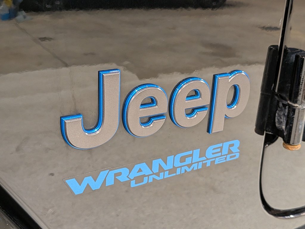2022 Jeep Wrangler 4xe Unlimited Rubicon 4x4 Black Val-David - photo #36