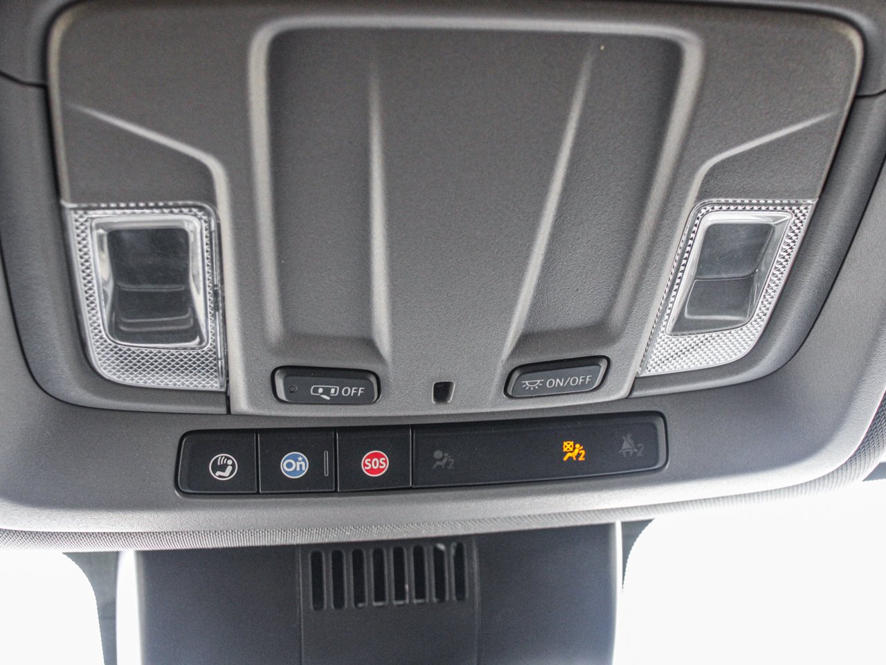 2022 Chevrolet Silverado 1500 4WD Crew Cab 147 RST Black Sherwood Park - photo #26