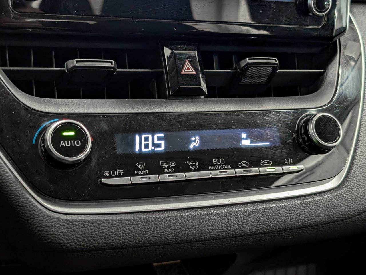 2020 Toyota Corolla LE Saint-Eustache - photo #15