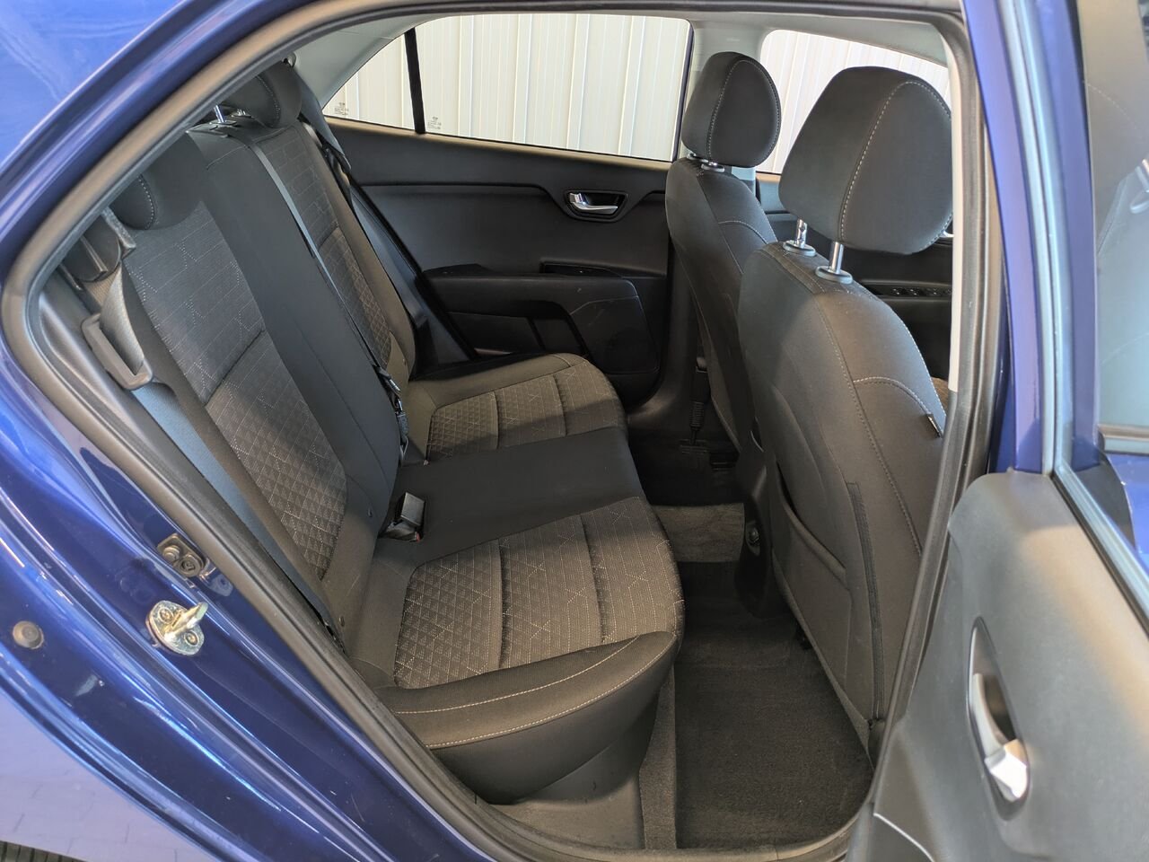 Kia Rio 5 portes 2019 Bleu Gatineau - photo #15