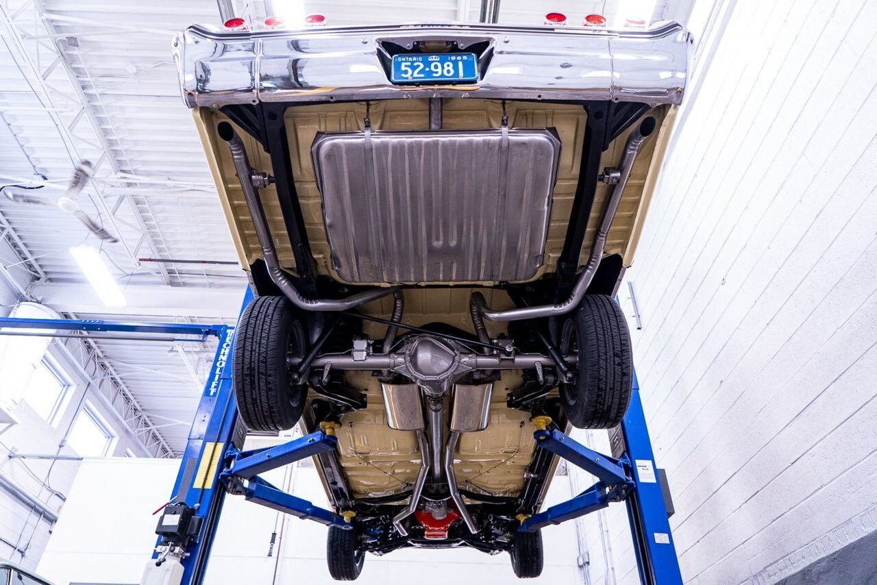 1965 Chevrolet Impala SS *PRIX EN USD* 396/325HP 4spd frame off restoration Yellow Montreal - photo #24