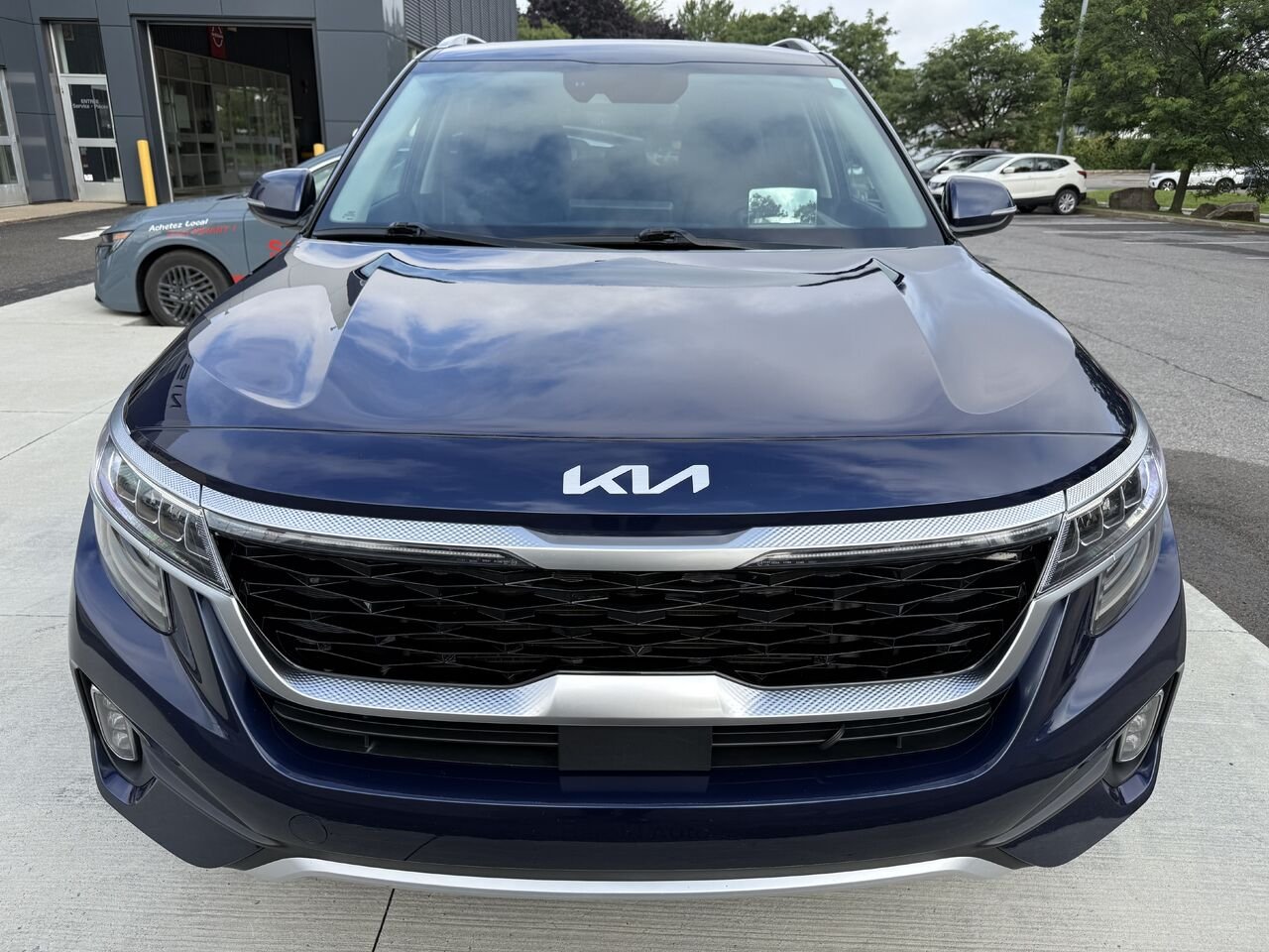 2023 Kia Seltos SX Turbo TI avec intérieur noir Blue Châteauguay - photo #8