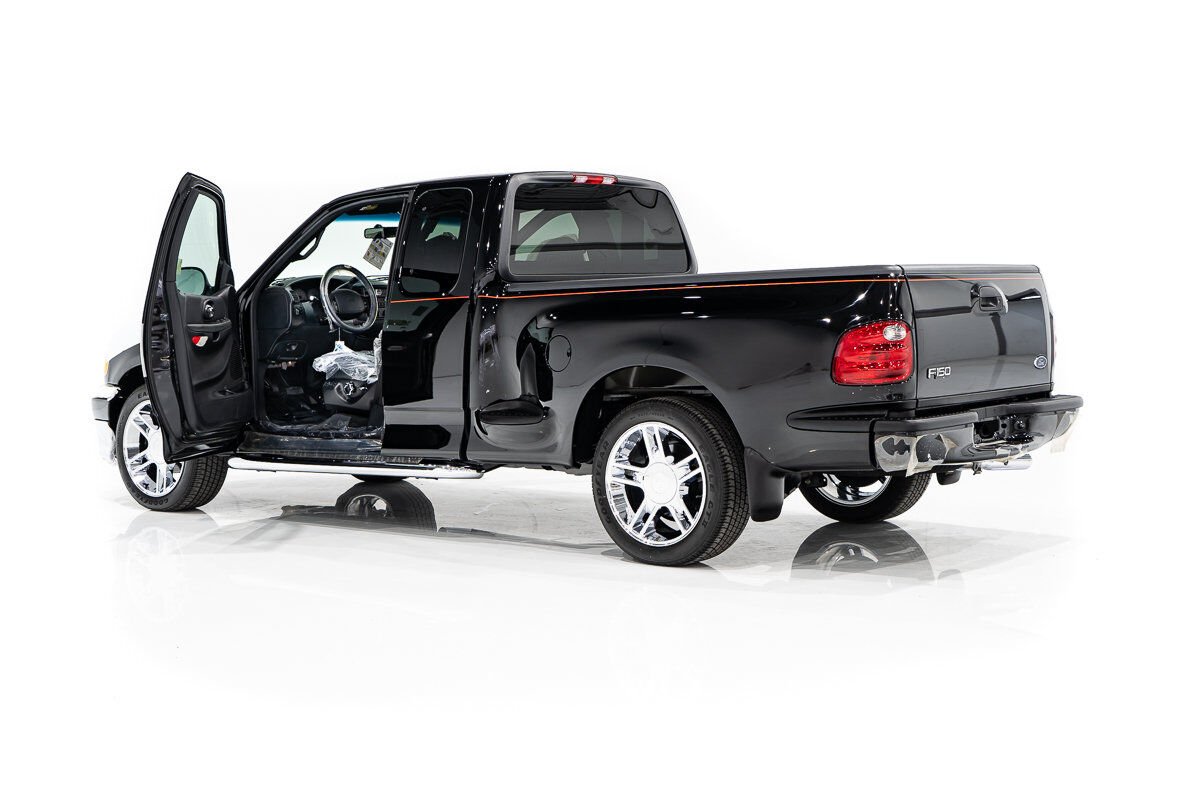 2000 Ford F-150 Harley Davidson Edition In Delivery Packaging Black Montreal - photo #76