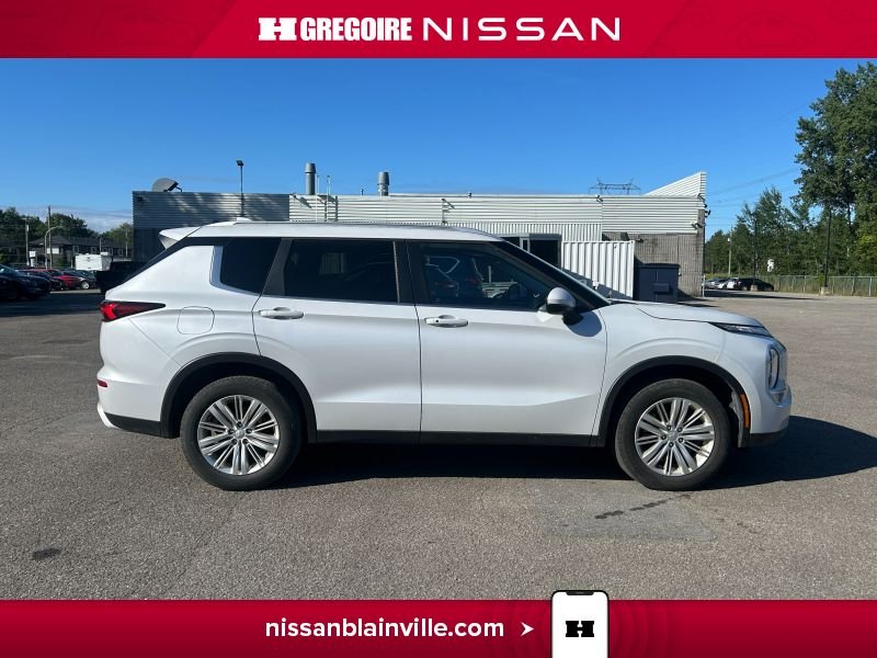 2024 Mitsubishi Outlander White Laval - photo #15