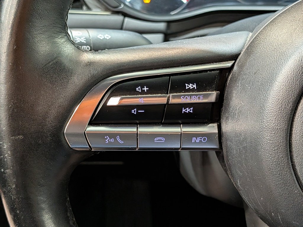 2019 Mazda Mazda3 Sport GS Auto FWD White Val-David - photo #14