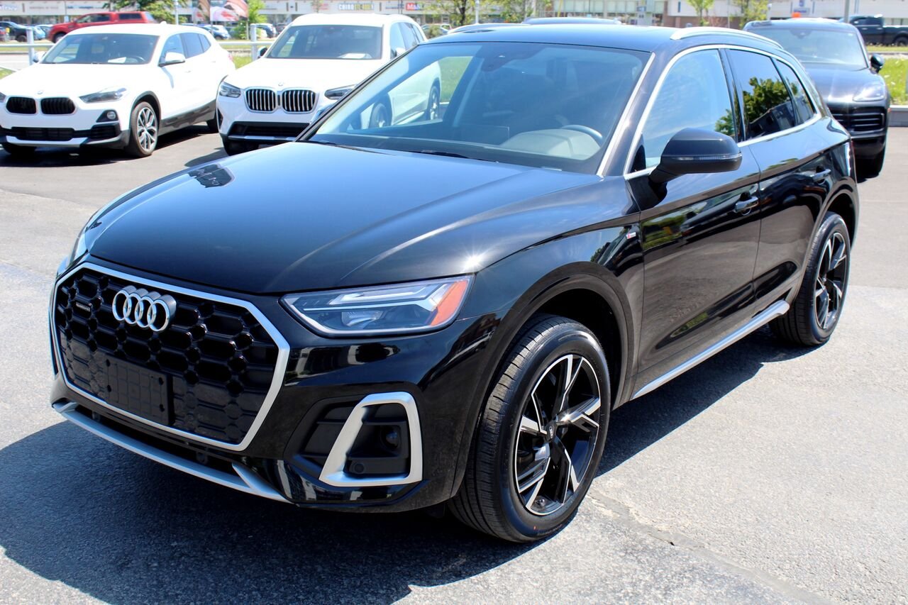 2022 Audi Q5 VIN: WA1EABFY3N2063336 Black Sainte-Rose - photo #1
