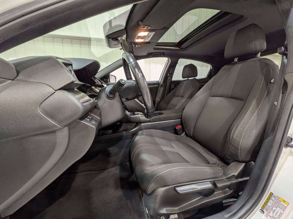Honda Civic Hatchback Sport Manual 2019 Blanc Val-David - photo #1