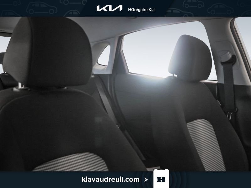 Hyundai Kona KA8114 | 2.0L Preferred TA 2021 Argent Laval - photo #22