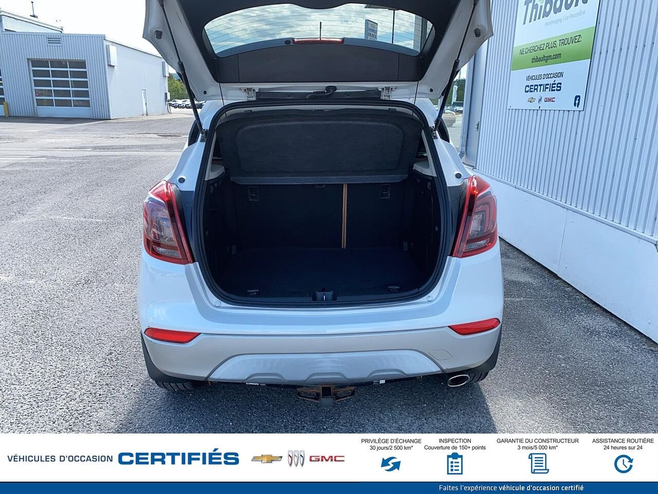 BUICK ENCORE ESS Essence 4 portes TA 2017 Blanc Montmagny - photo #5