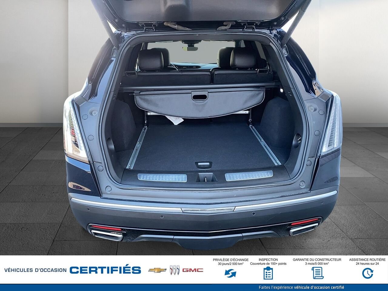 CADILLAC XT5 SPORT Traction intégrale, 4 portes Sport 2021 Bleu Montmagny - photo #5