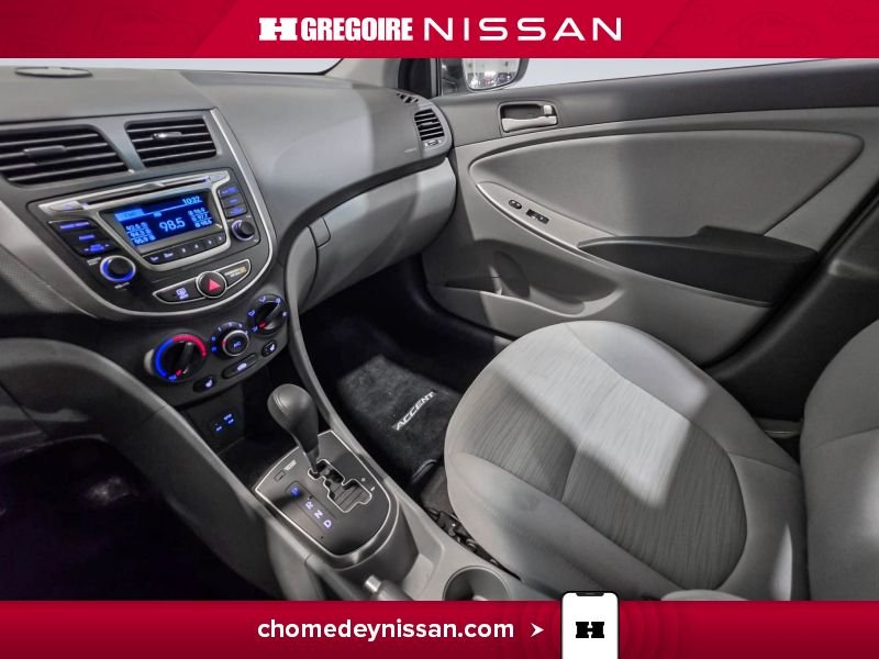 2015 Hyundai Accent Silver Laval - photo #19