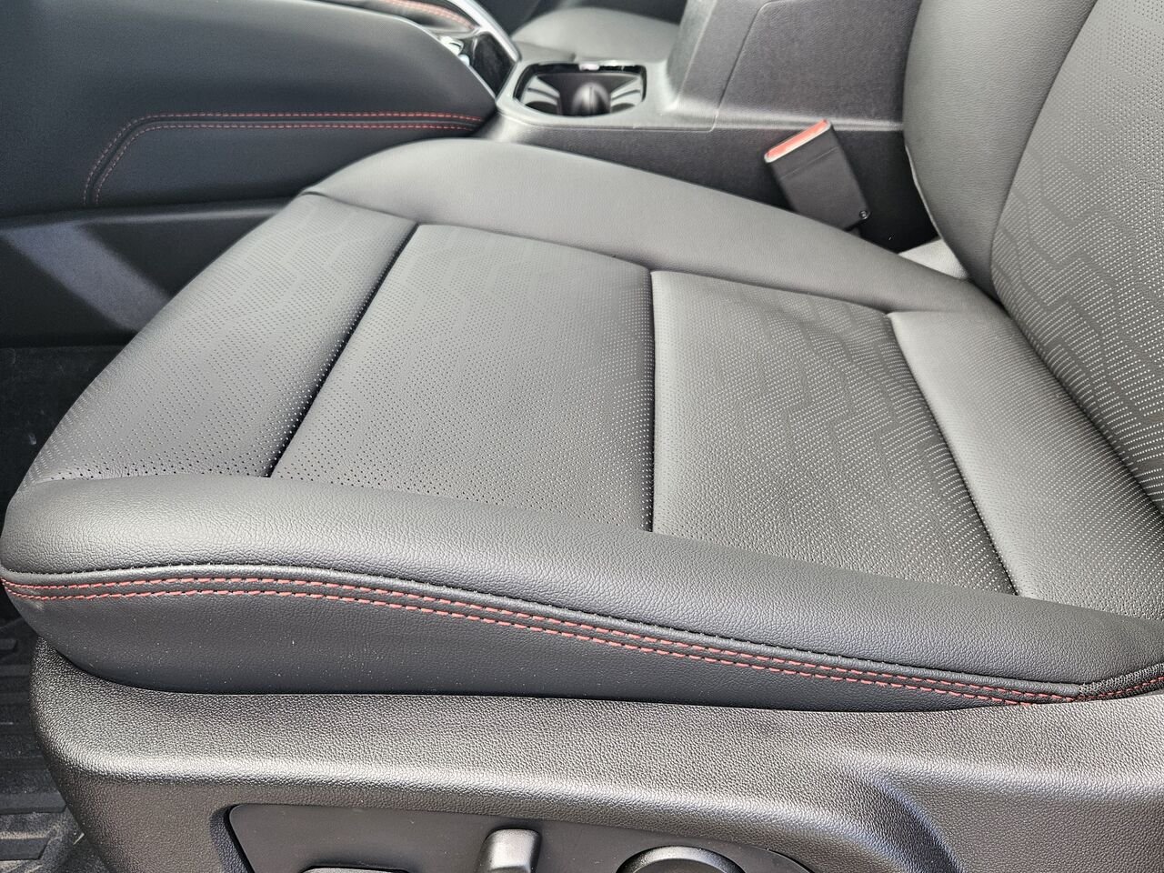 2026 Chevrolet Colorado Z71 cabine multiplace 4RM BLACK Thetford Mines - photo #14