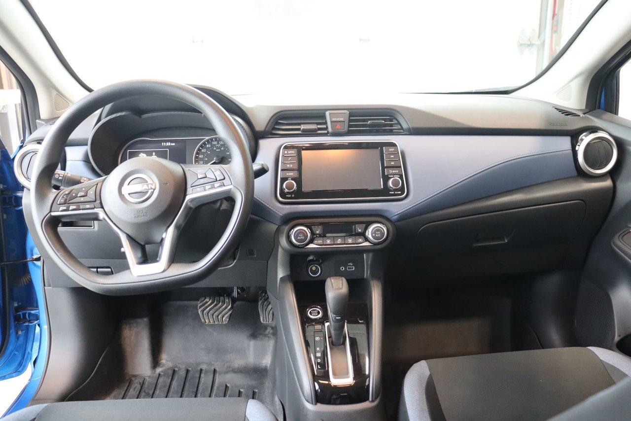 2024 Nissan Versa VIN 3N1CN8EV5RL908626 Blue Baie-Comeau - photo #8