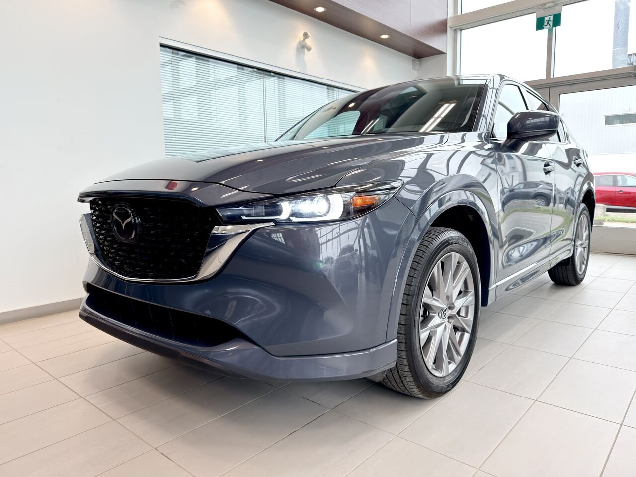 Mazda CX-5 2025 Gris Notre-Dame-des-Prairies - photo #8