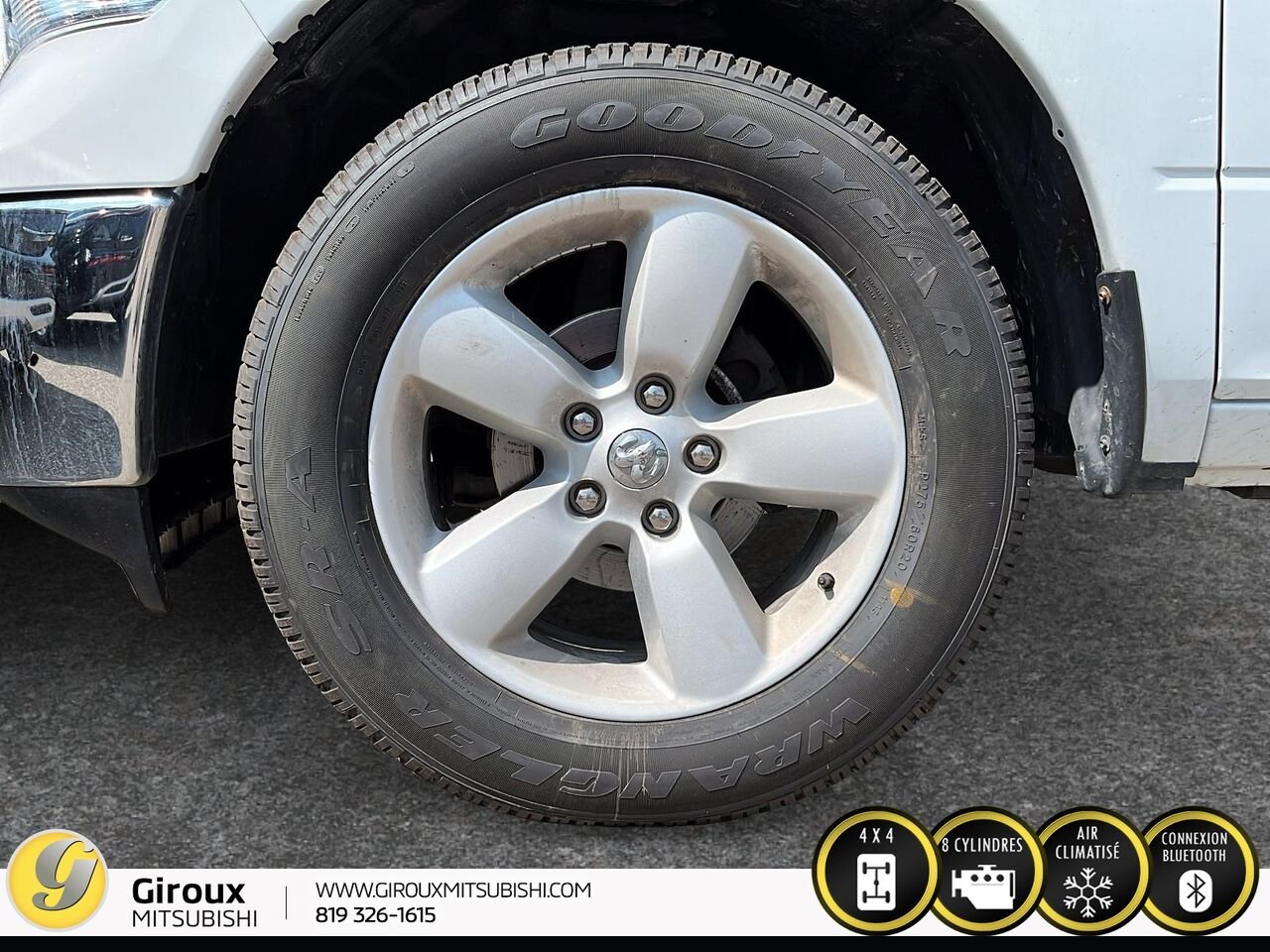 2022 RAM 1500 CLASSIC White Sainte-Agathe-des-Monts - photo #7