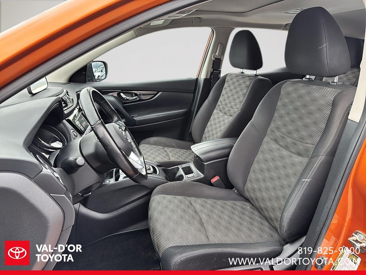 Nissan Qashqai SV 2023 Orange Val-d'Or - photo #7