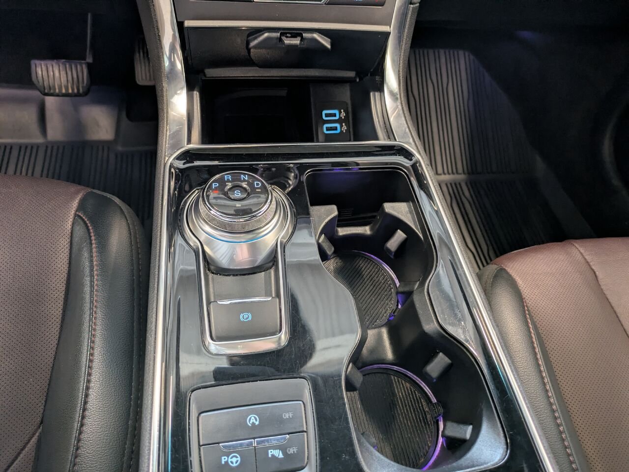 2020 Ford Edge White Gatineau - photo #9