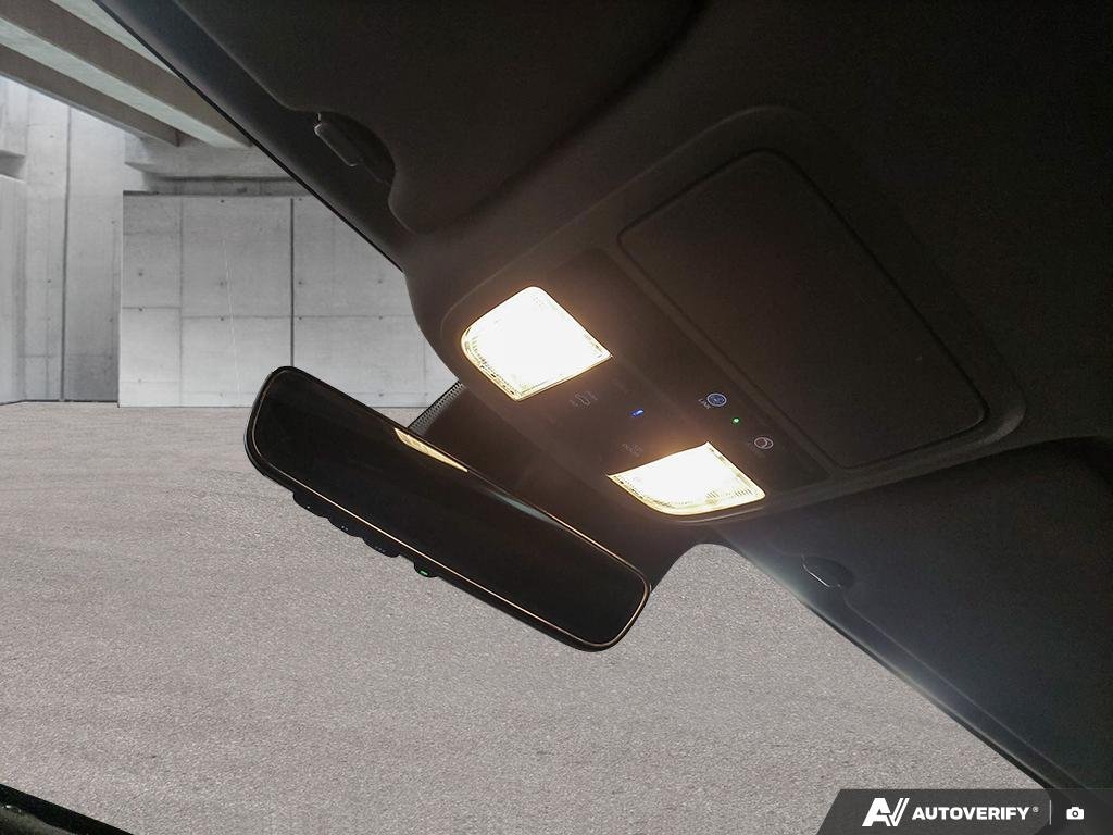 2020 Honda Pilot 2601975A | Touring 8-Passenger Silver Edmonton - photo #20