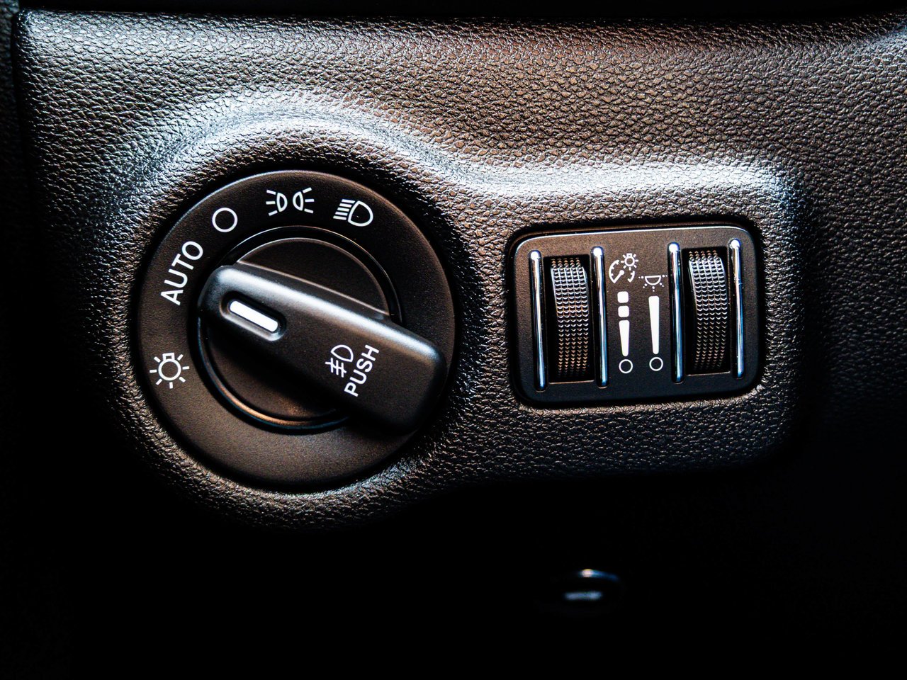 2015 Dodge Dart 4dr Sdn GT Red Sherwood Park - photo #18