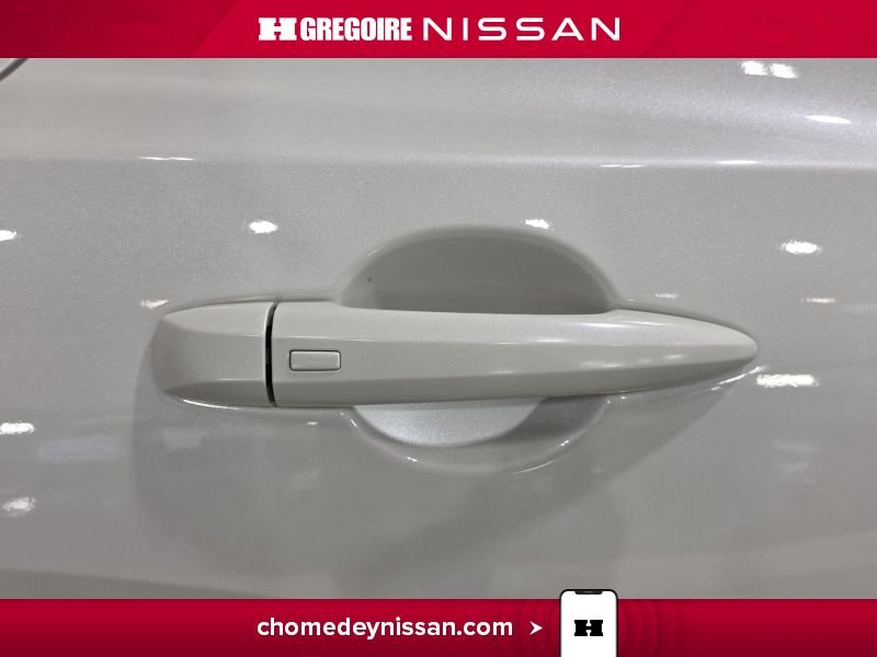 Nissan Rogue 2021 Blanc Laval - photo #12