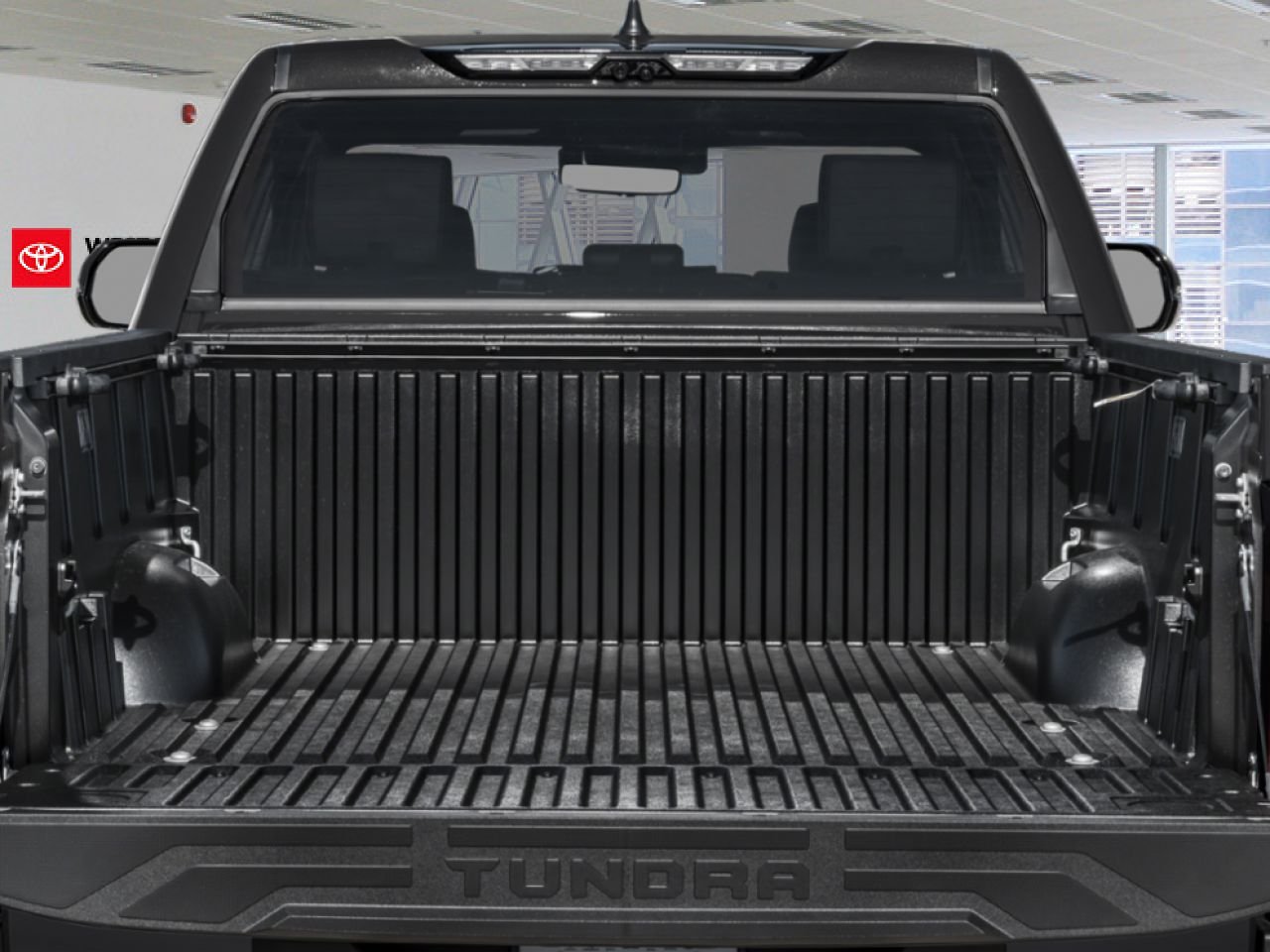 2026 Toyota Tundra 2602163 | Platinum Hybrid Celestial Silver Metallic Edmonton - photo #4