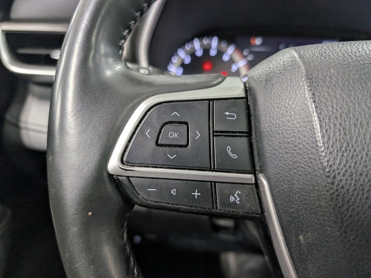 2023 Toyota Highlander 5TDKDRBH3PS510077 Wind Chill Pearl Sherbrooke - photo #13
