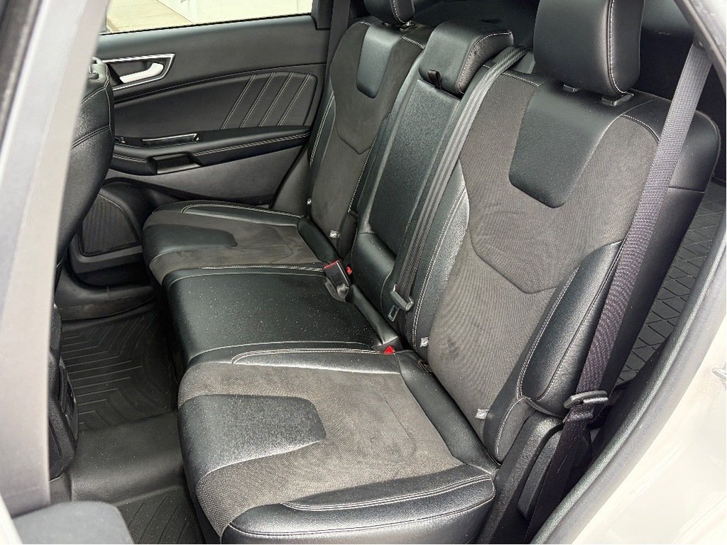 2019 Ford Edge ST White Gatineau - photo #16