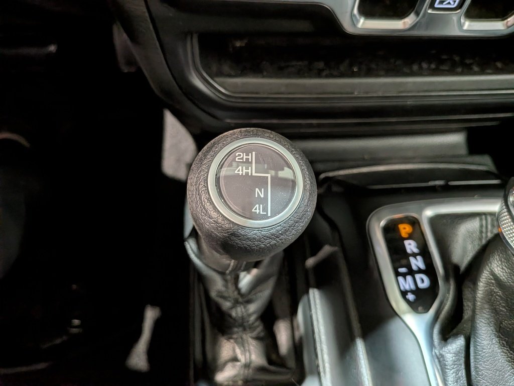 2022 Jeep Wrangler Unlimited Willys 4x4 Green Val-David - photo #28