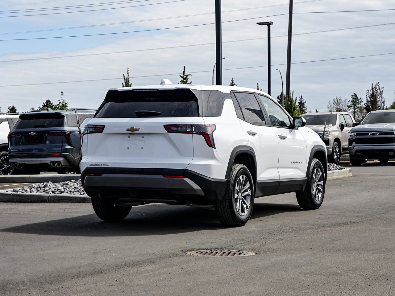 2026 Chevrolet Equinox AWD 4dr LT w/2LT White Sherwood Park - photo #12