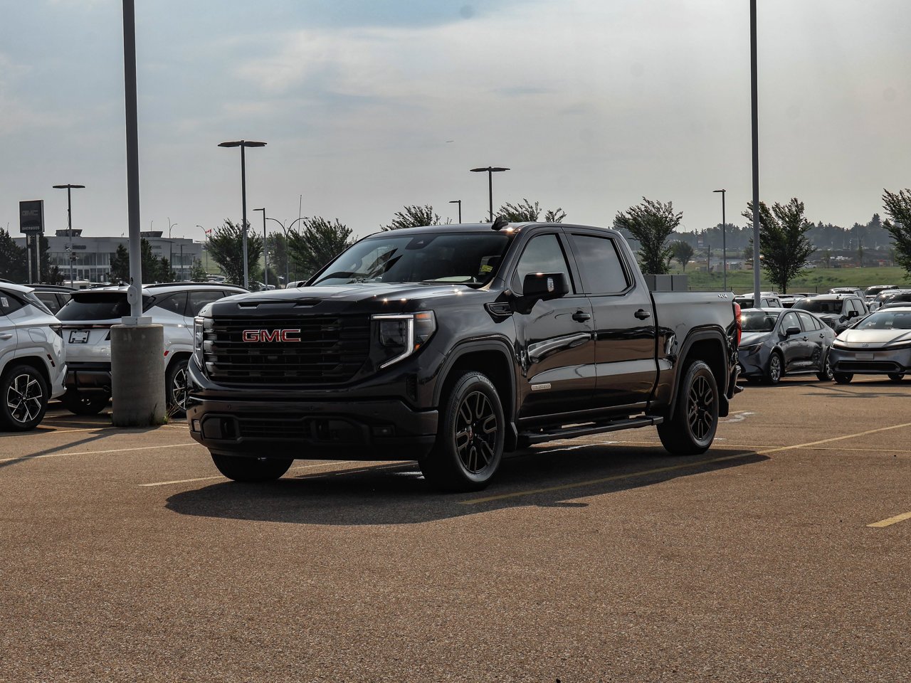 2025 GMC Sierra 1500 4WD Crew Cab 147 Elevation Grey Sherwood Park - photo #3