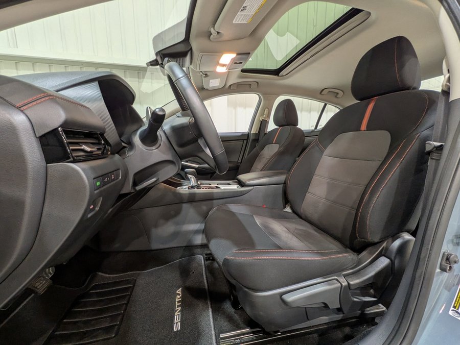 Nissan Sentra SR Manual 2024 Gris