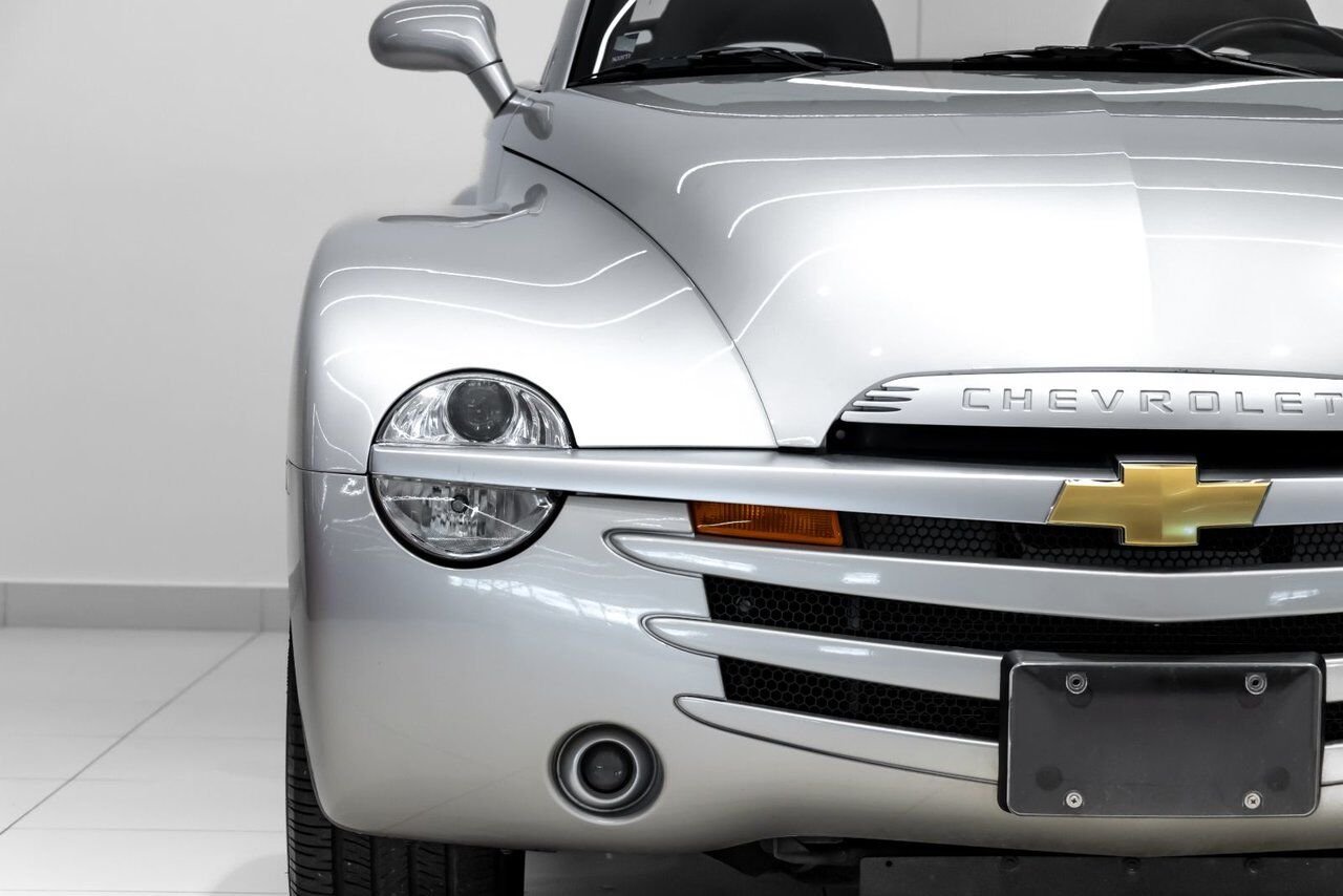 2004 Chevrolet SSR INSTANT CLASSIC COLLECTABLE LOW KM Silver Kirkland - photo #4