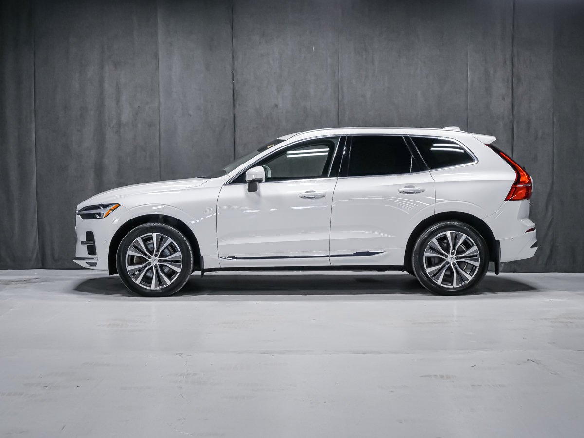 Volvo XC60 B6 INSCRIPTION ADVANCED CLIMATE BOWERS 2022 Blanc Montréal - photo #2