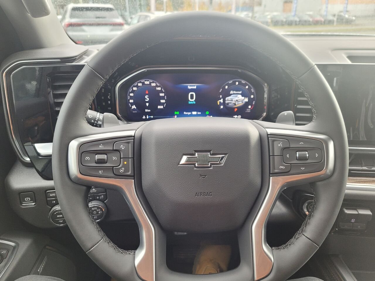 2026 Chevrolet Silverado 1500 RST cabine multiplace 4RM 157 po SUMMIT WHITE Thetford Mines - photo #8