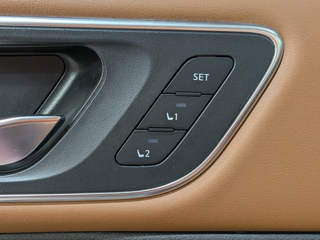2024 Nissan Rogue AWD Platinum Red Val-David - photo #36