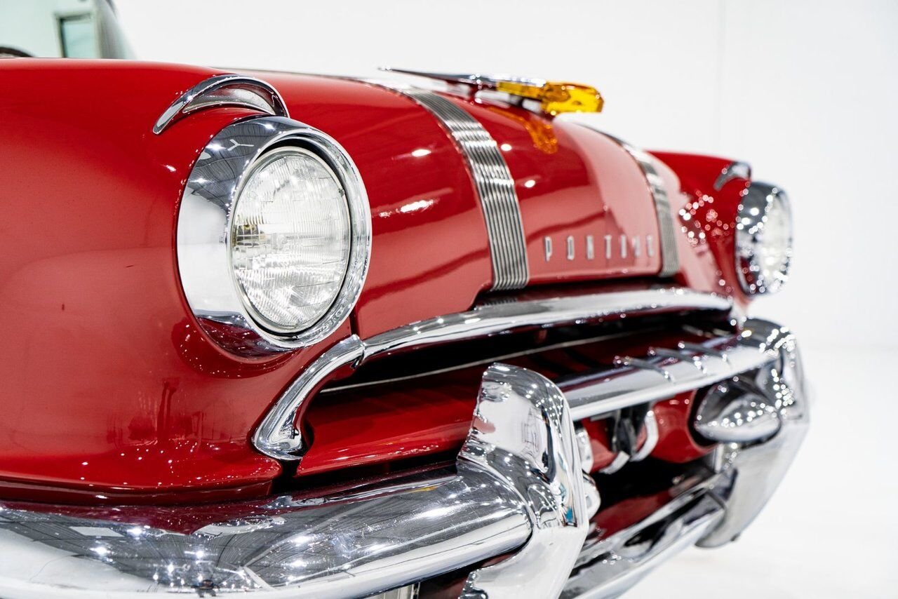 Pontiac Starchief **PRIX EN USD** Beautifully presented from former restoration 1955 Blanc Montréal - photo #33