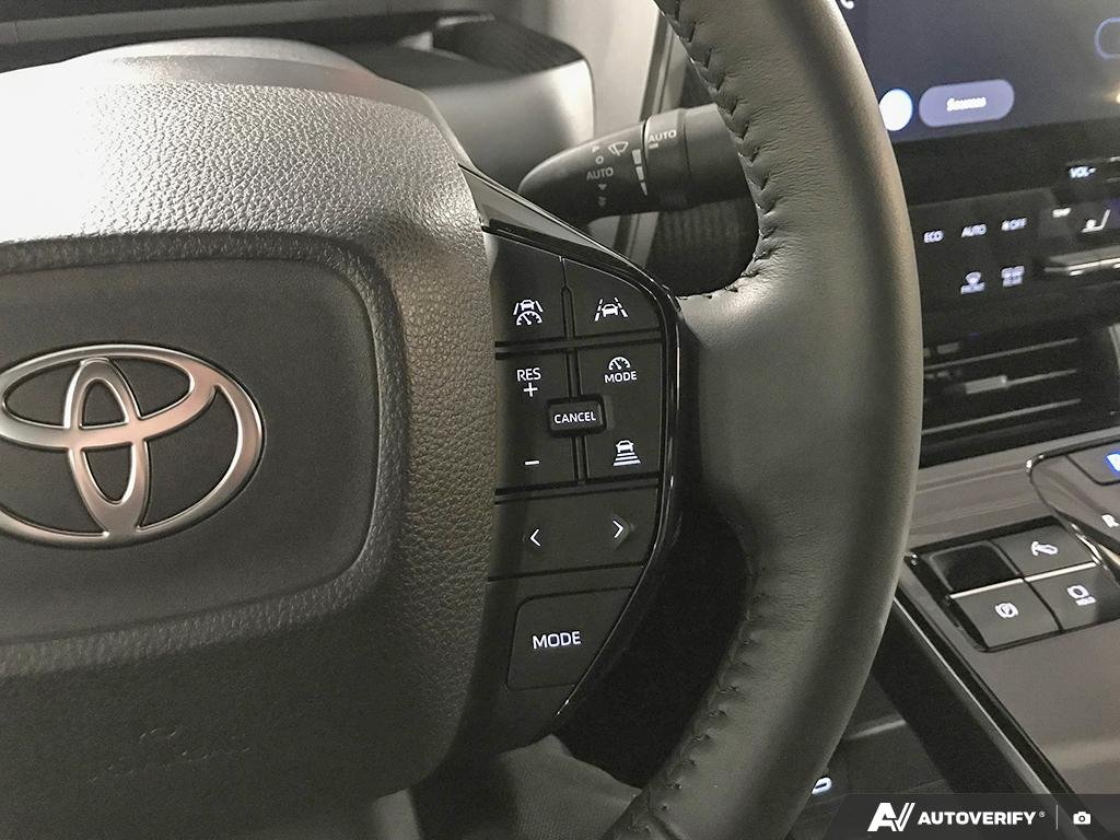 2025 Toyota bZ4X S2501170 | XLE Wind Chill Pearl with Black Roof Edmonton - photo #14