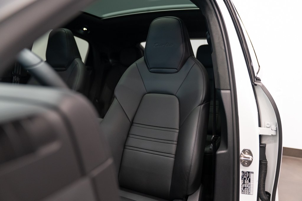 Porsche Cayenne Turbo E-Hybrid Coupe AWD 2024 Blanc Kirkland - photo #19