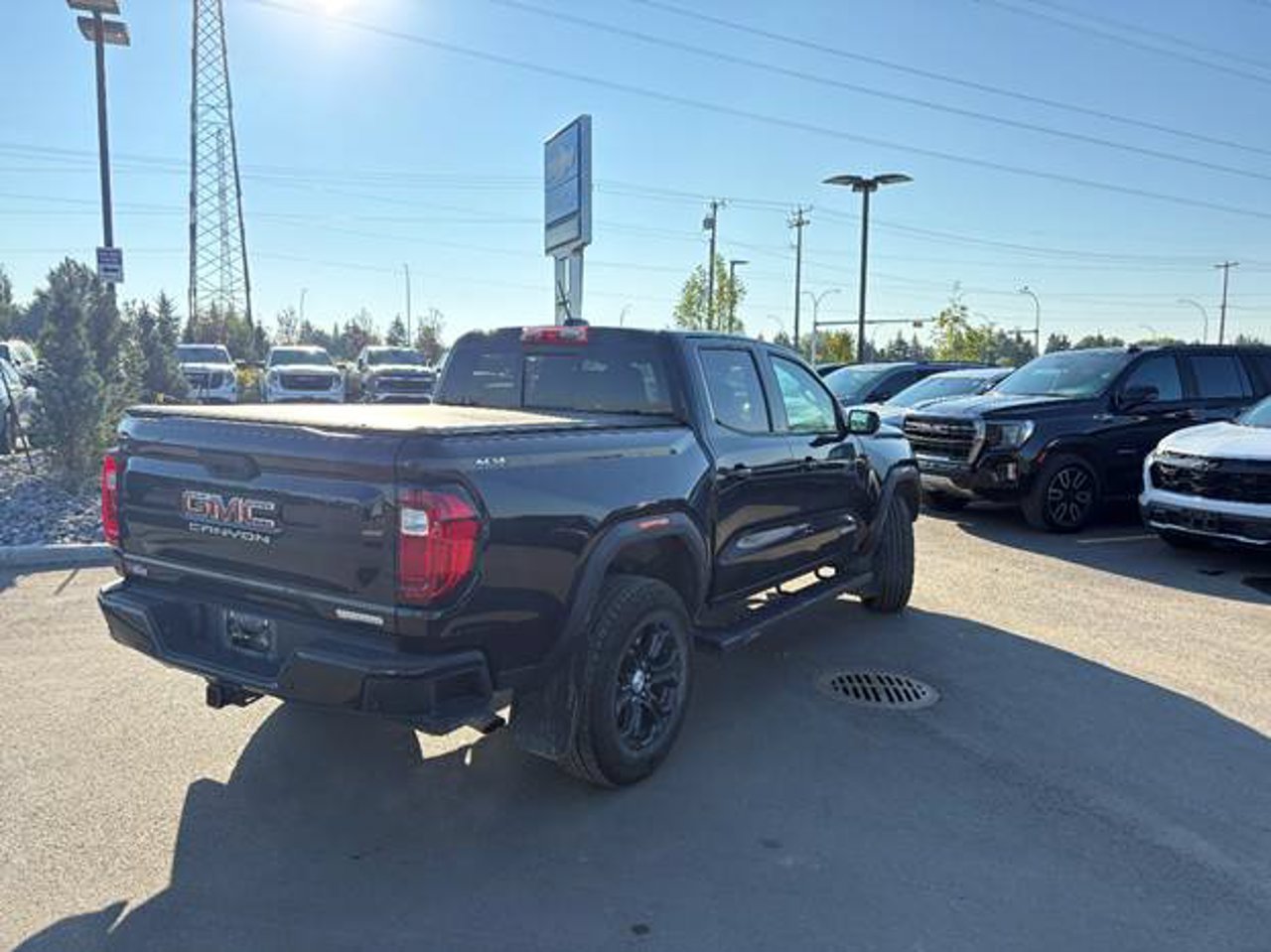 2024 GMC Canyon 4WD Crew Cab Elevation Black Sherwood Park - photo #4