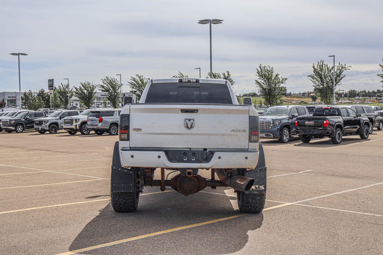 2013 Ram 3500 4WD Crew Cab 149 Laramie White Sherwood Park - photo #6