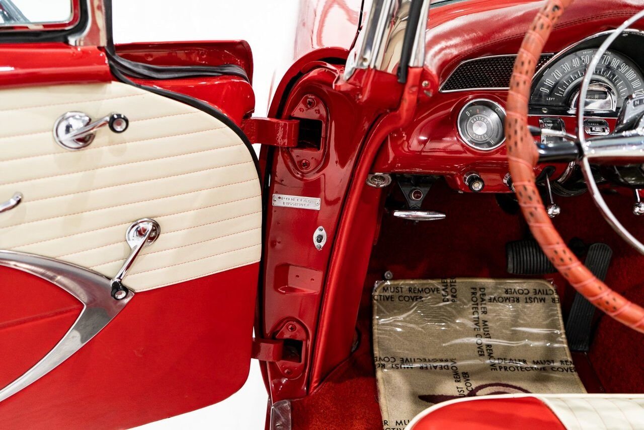 Pontiac Starchief **PRIX EN USD** Beautifully presented from former restoration 1955 Blanc Montréal - photo #72