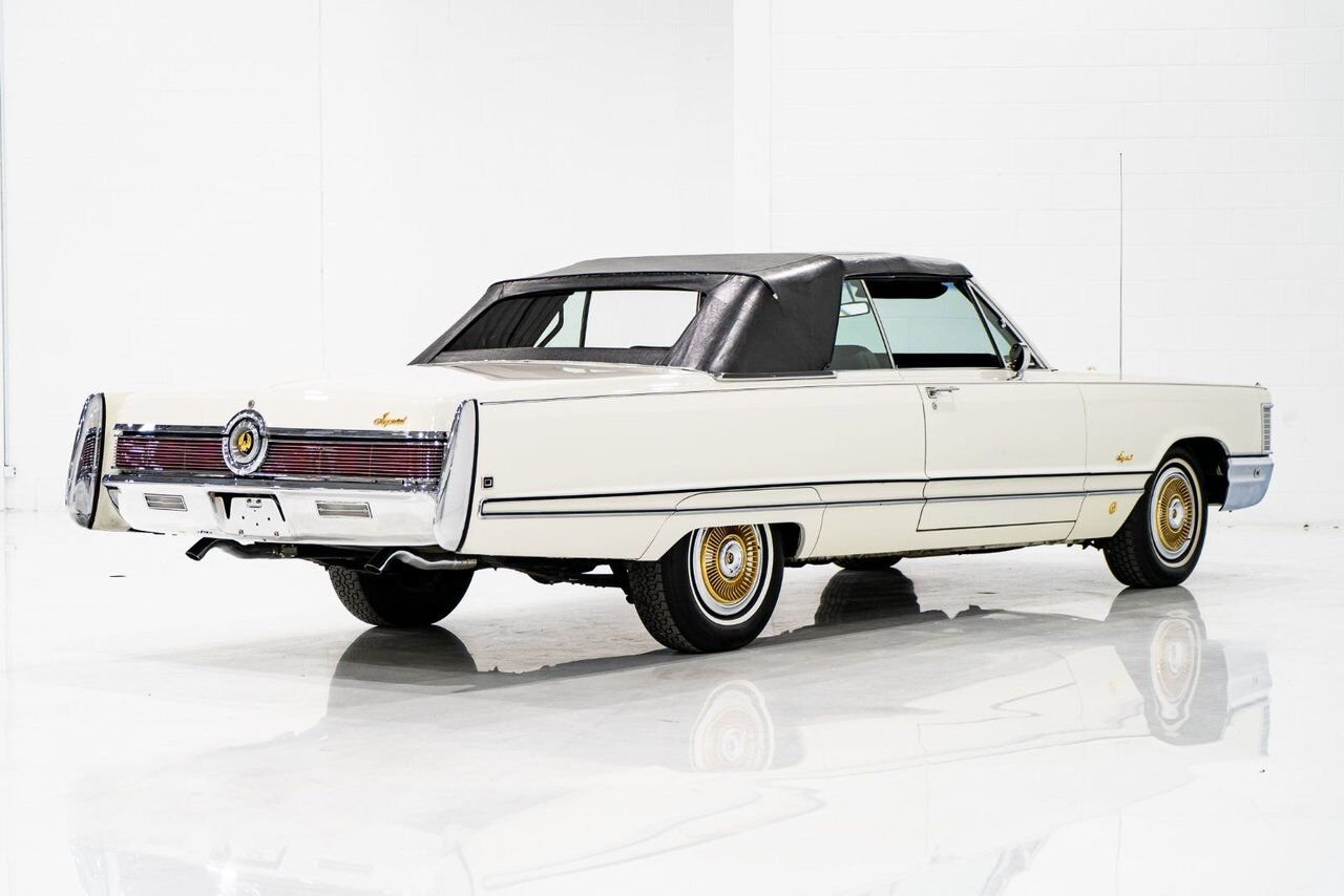 Chrysler IMPERIAL Unrestored with only 31,056 original miles **PRICE IN USD** 1968 Blanc Montréal - photo #52