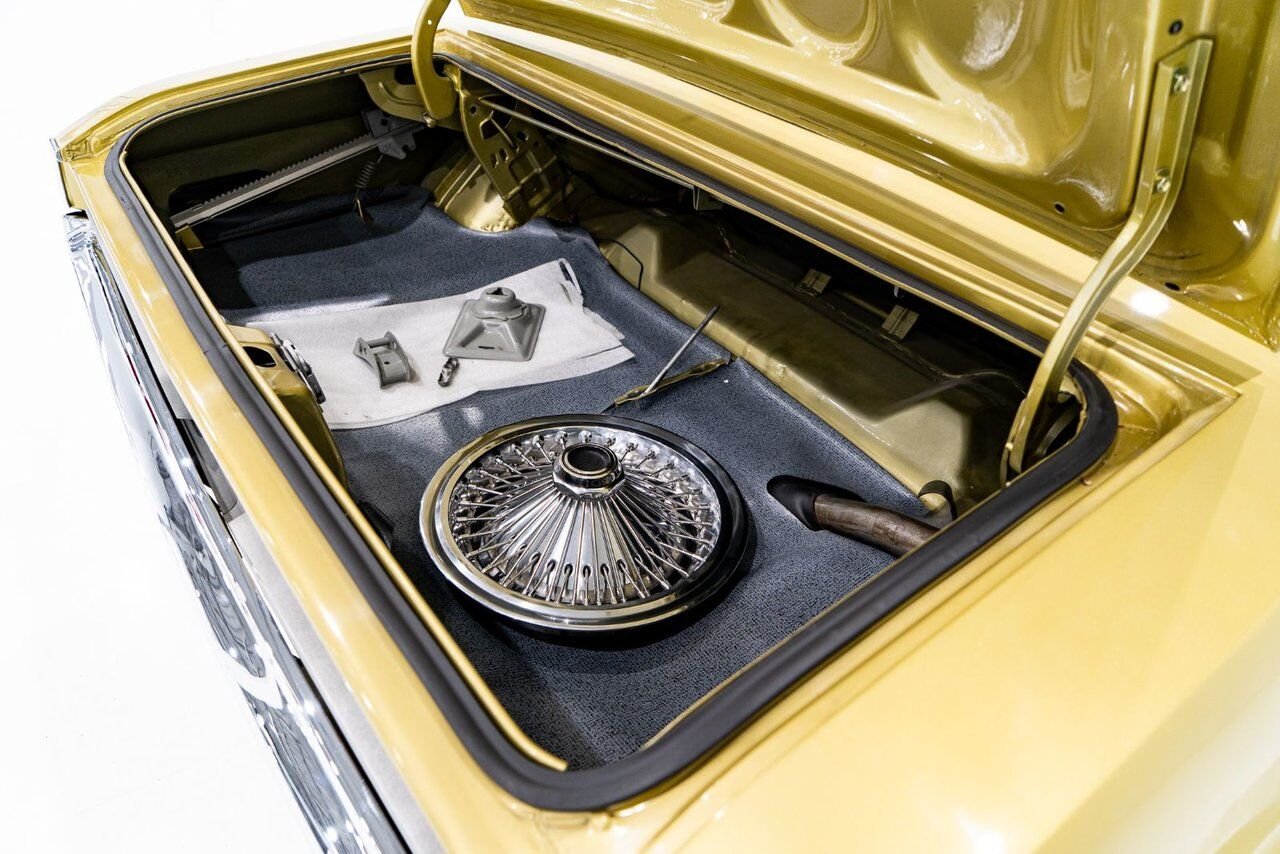 Dodge Challenger *PRIX EN USD* Convertible Fully restored to desirable specifications 1971 Or Montréal - photo #22