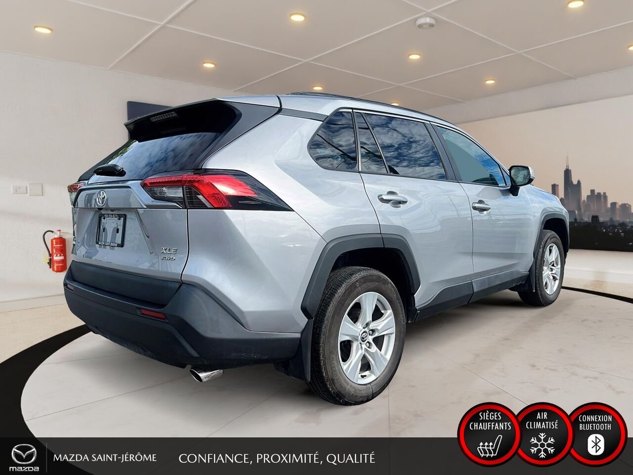 2020 Toyota RAV4 XLE | 49 877 KM | TOIT OUVRANT | AWD | ATTELAGE Silver Saint-Jérôme - photo #5