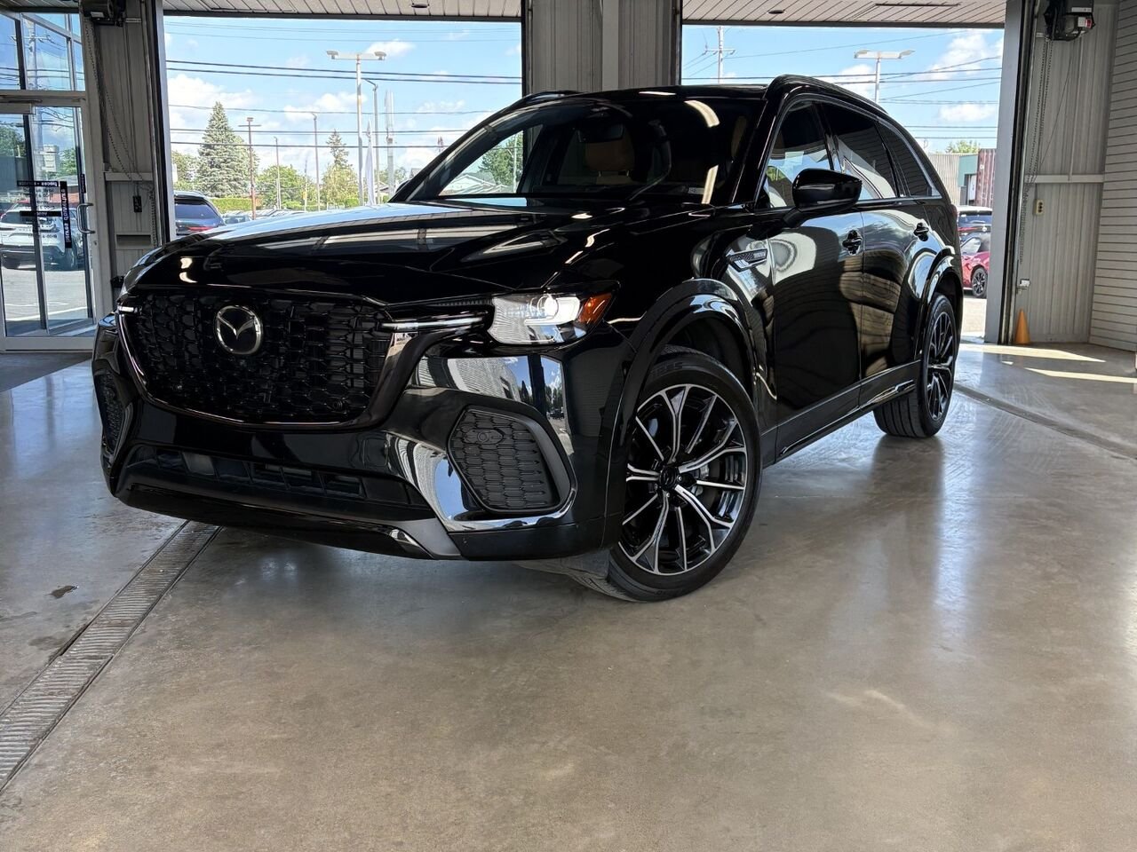 2026 MAZDA CX-70 MHEV Signature TI Jet Black Mica Châteauguay - photo #1
