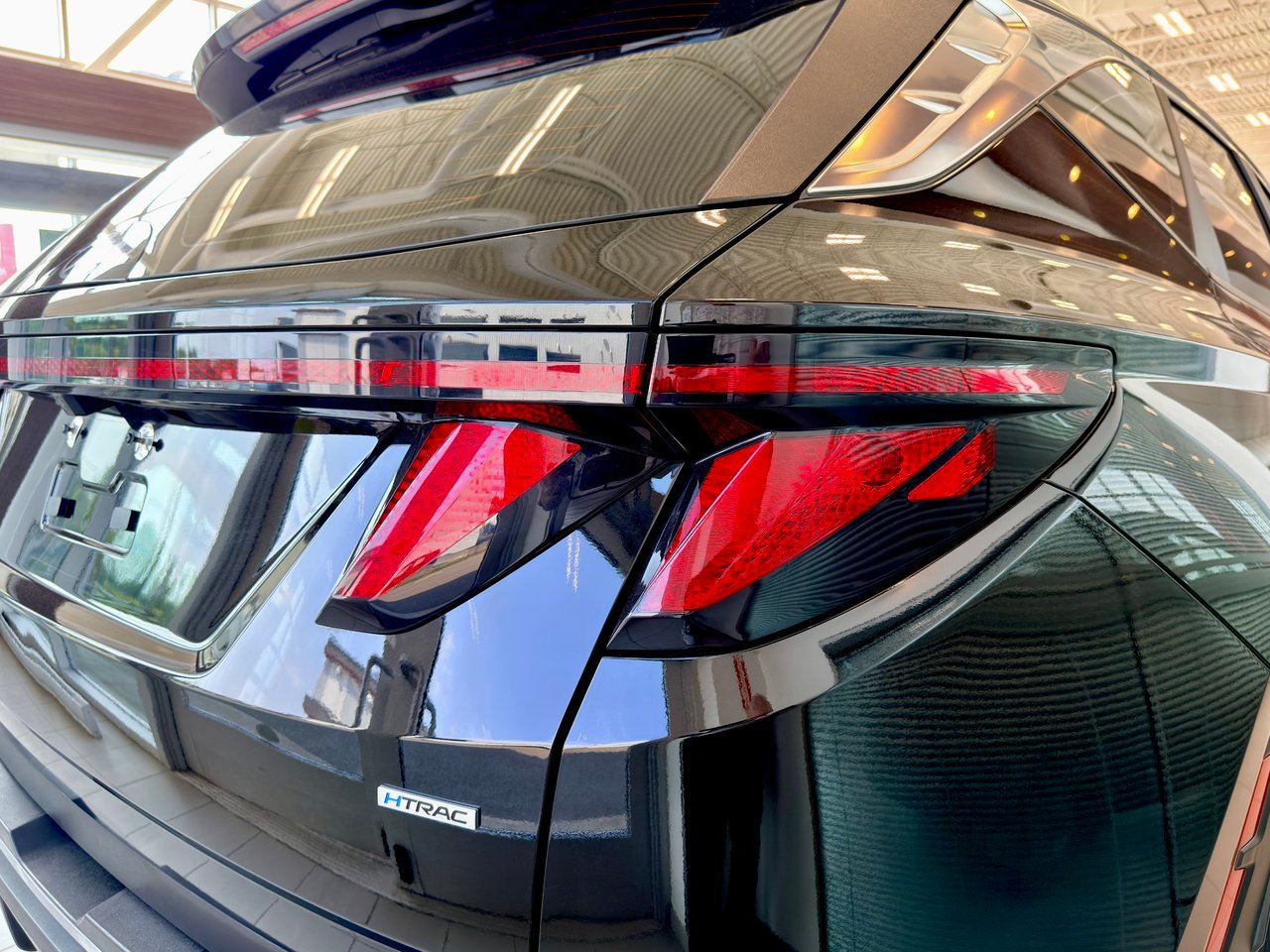 2022 Hyundai Tucson Black Notre-Dame-des-Prairies - photo #10
