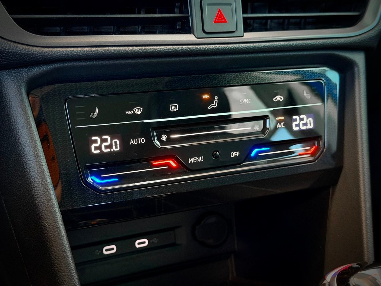 Volkswagen Taos 2026 Bleu Notre-Dame-des-Prairies - photo #30